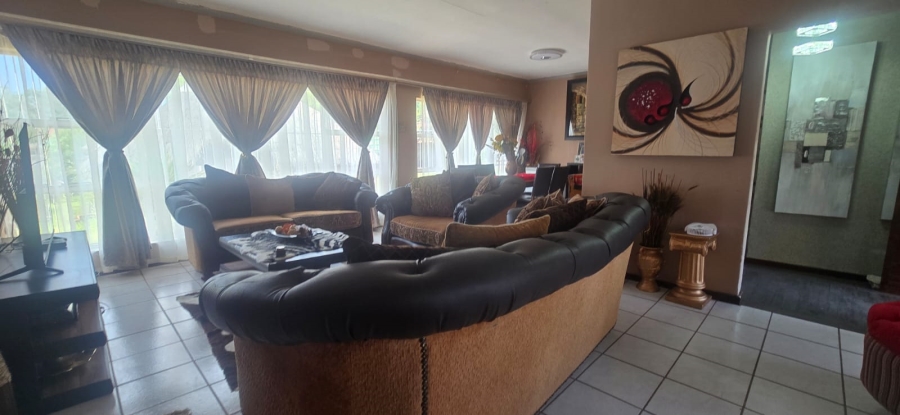 3 Bedroom Property for Sale in La Hoff North West